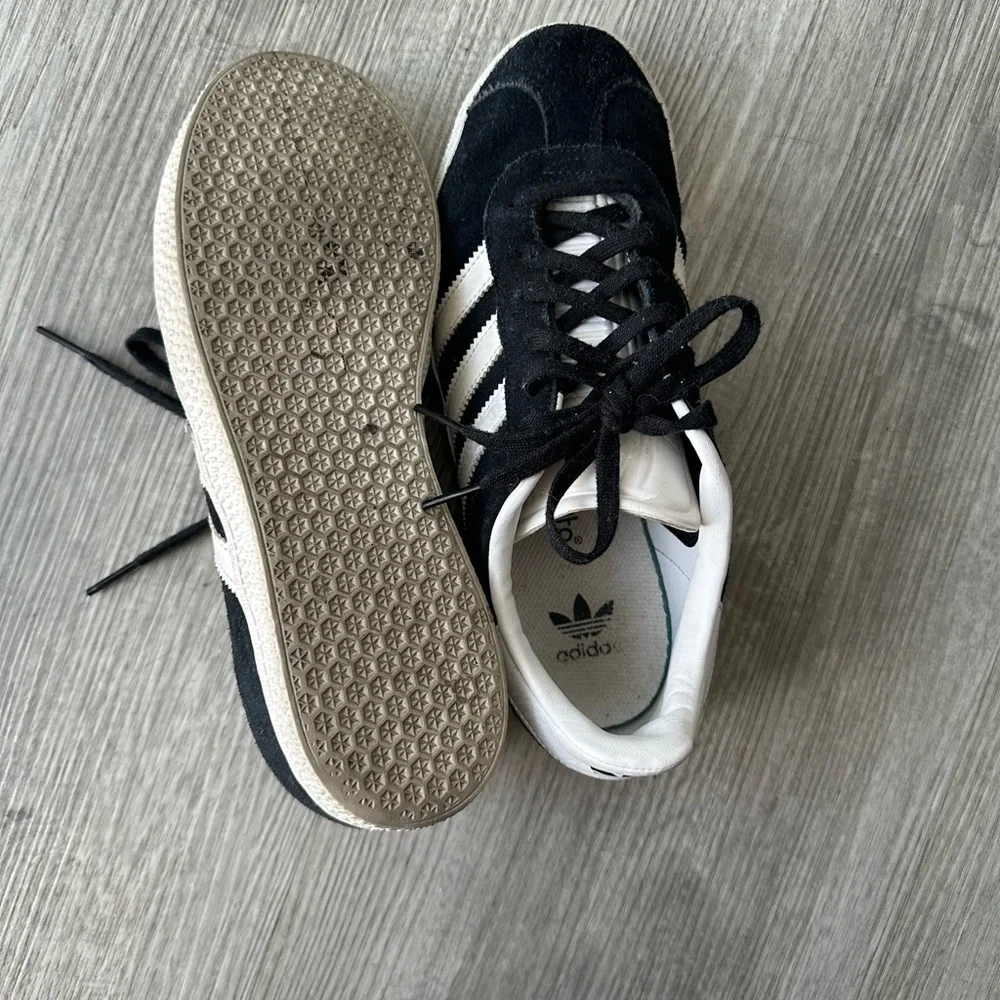 adidas classic gazelle